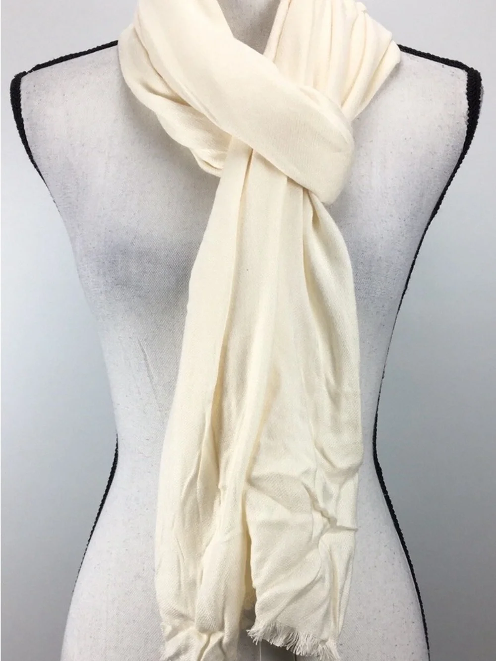 Nordstrom Rack Cream Lightweight Women's Scarf - Elegant Everyday Accessory